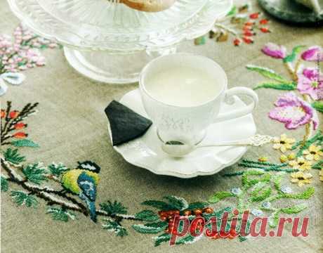 Схемы к вышивке крестом"Времена года". Скатерть получится роскошная и актуальная в любой сезон! 
Великолепная вышивка!
Схемы для вышивки