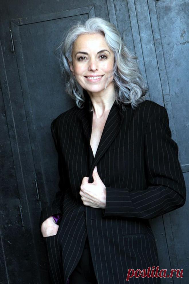 15 моделей старше 50, которые не утратили своего шарма и обаяния