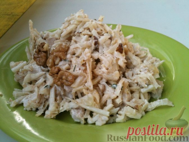 Рецепт: Салат из мяса курицы, сельдерея и яблок на RussianFood.com