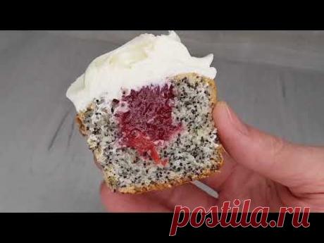 Маковые Капкейки с начинкой и кремом рецепт
