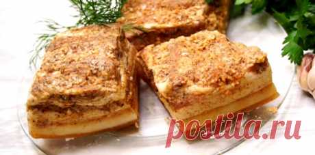 Приспособилась готовить САЛО в пакете: вкуснее ЧЕМ в рассоле и посуда НЕ нужна,
 БЕЗ варки, жарки и переворачивания (делюсь рецептом).
В итоге сало получается настолько вкусным, что сложно отказаться: мягкое и ароматное. Я сало готовлю разными способами, этот один из них, и находится у меня в списке одним из первых.
Сало в пакете. На подготовку Вам потребуется минут 5 не больше, остальное за Вас все сделает мультиварка.
Рецепт:
Сало -1кг.
Соль -2ст.л.
Чеснок -40гр.
Перец ч...