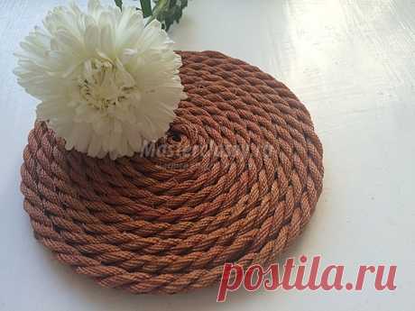 Декоративная подставка для посуды