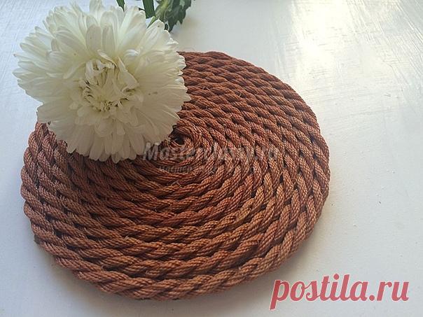 Декоративная подставка для посуды