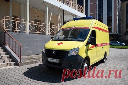 Россиянин поленился спускаться с горы в Туапсе и сымитировал инсульт. Неадекватный турист залет на скалу Киселева в Туапсе и поленился спуститься самостоятельно. Чтобы облегчить себе жизнь, он вызвал спасателей и притворился, что у него инсульт. Во время двухчасовой эвакуации от приставал к членам бригады, а в больнице нахамил врачам и медсестрам.