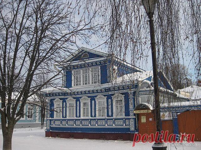 Городец. Глухая и пропильная резьба в оформлении домов. / Елена Соболева‎ | Фотопутешествия  |  Елена Соболева - Фотографии, опубликованные Еленой Соболевой |   | facebook.com