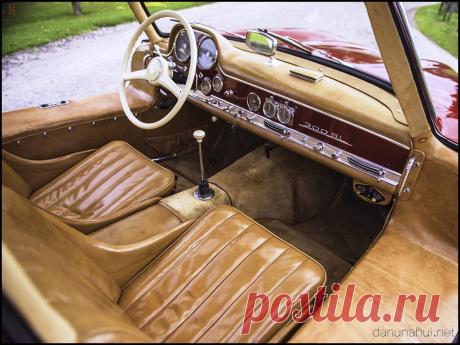 Mercedes-Benz 300SL