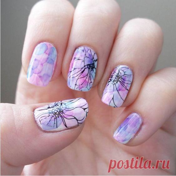 Маникюр акварель: 20 самых стильных и женственных идей из просторов Сети