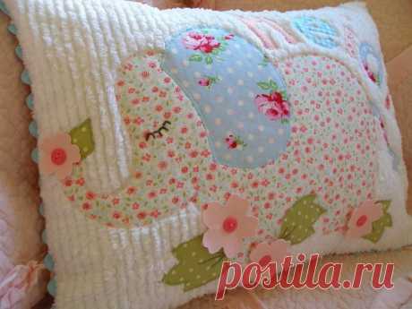 Декоративные винтажные, детские подушки и игрушки в технике синель.
