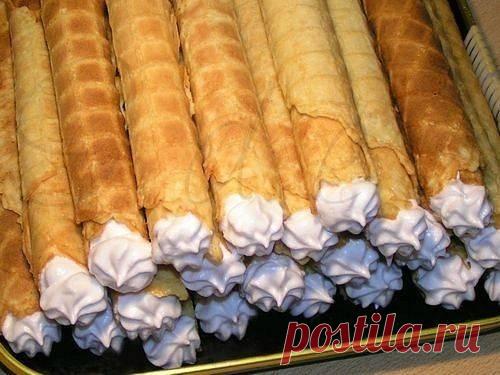 ХОРОШО ЗАБЫТОЕ СТАРОЕ: вафельные трубочки с заварным кремом