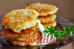Оладьи из кабачков и картофеля.
