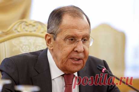 Лавров обвинил Запад в избегании честного диалога по Украине. Глава МИД России Сергей Лавров заявил, что Запад не поддерживает открытые переговоры по ситуации вокруг Украины. «Предметного разговора, основанного на фактах и уважении всех требований Устава ООН, Запад избегает. Для честного диалога аргументов у него нет», — отметил министр.