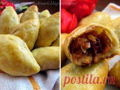 Постигая искусство кулинарии... : Пирожки с капустой и вишней