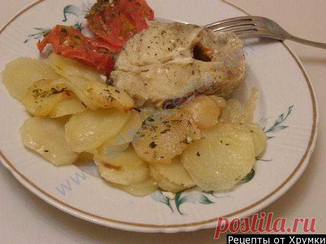 Как приготовить Треска запеченная с картофелем и помидорами рецепт с фото