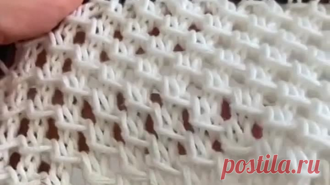 Интересный узор спицами