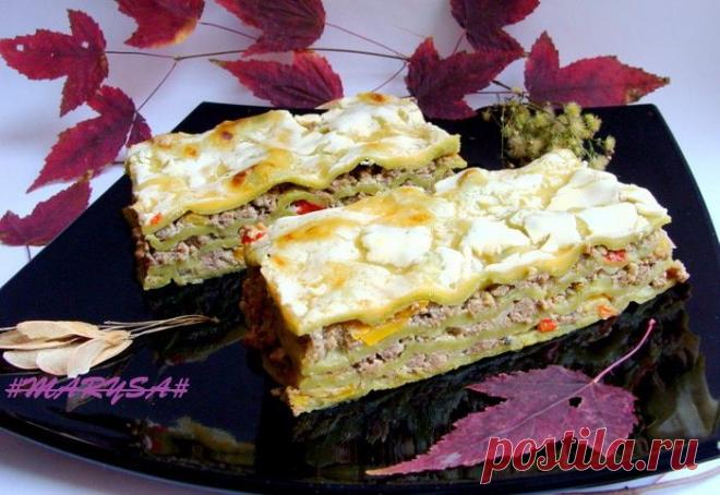 Домашняя зеленая лазанья | Foodbook.su В прошлом году я публиковала рецепт лазаньи по-венециански: была первая лазанья в моей жизни из зеленого теста (со шпинатом). В том рецепте листы лазаньи варились и подавались просто политые мясным