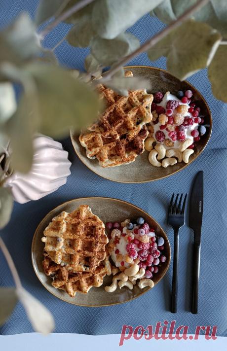 Творожные вафли с семенами чиа и черносливом без сахара и глютена | #homeaesthetics | Дзен