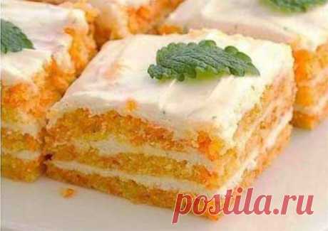 Пирожное с морковью и творожным кремом