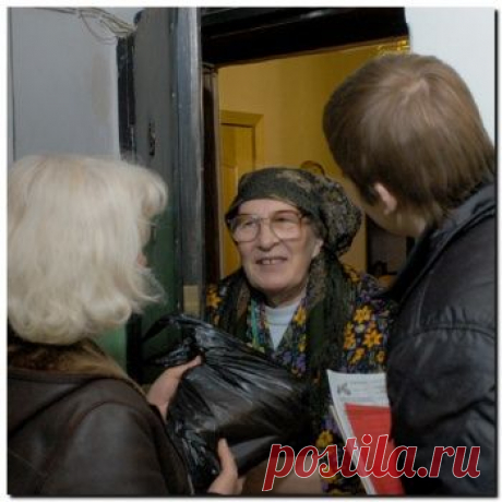 В Ростове две мошенницы под предлогом проверки счётчиков грабят пенсионеров