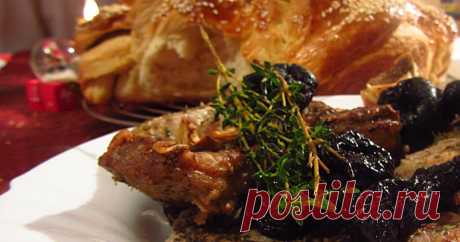Свински котлети в плик с мащерка и сини сливи /Pork chops  with thyme and prunes in oven cooking bag