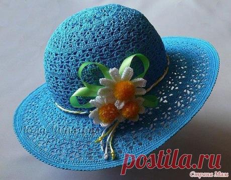 Шляпа

Схема донышка и тульи на ОГ 49-50 см. 

Мои связанные 13 рядов донышка: 
До 13 ряда включительно на все размеры вяжем одинаково.
* * *
ВНИМАНИЕ:
При провязывании узора в тех местах, где крючок вкалываем в столбик, желательно применять метод "глубокого" вкалывания. Крючок нужно вводить не под две верхние полупетли столбика, а в тело самого столбика. Этот способ не позволит смещаться узору, когда мы будем вязать тулью. 
* * *
Начиная с 15-го ряда для всех размеров вяж...