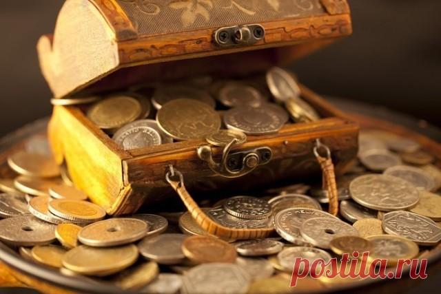 РИТУАЛ «ЗОЛОТОЙ ПОТОК»
========================
Хотите узнать, как открыть денежный канал и привлечь удачу? В таком случае, вам нужно провести этот ритуал. Обряд выполняют в воскресенье, день должен быть ясным и солнечным. Будет идеально, если воскресенье приходится на растущую луну (период от новолуния до полнолуния). 
Прежде чем открыть денежный канал, вы должны полностью древний ритуал для привлечения денегочиститься, ритуально «отказаться» от своего неуспешного прошлог...