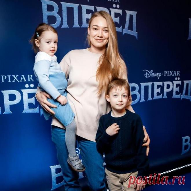 Оксана Акиньшина отмечает 33-летие: как изменилась с годами звезда фильма Сестры