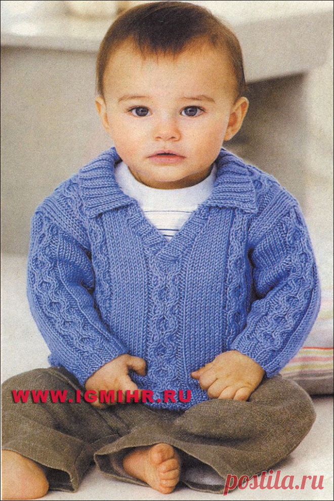 Синий пуловер с воротником поло для мальчика, от финских дизайнеров. Спицы