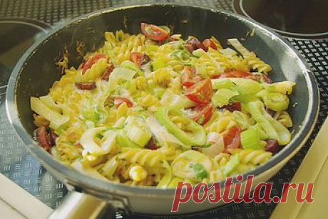 Nudelpfanne mit Porree von feenelch| Chefkoch