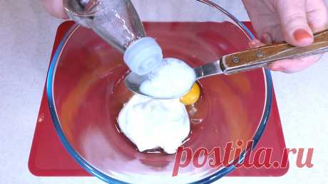 Заливаю на сковородку как блины и жарю картофельные лепешки с луком (тонкие и нежные без раскатки и лепки) | Розовый баклажан | Яндекс Дзен