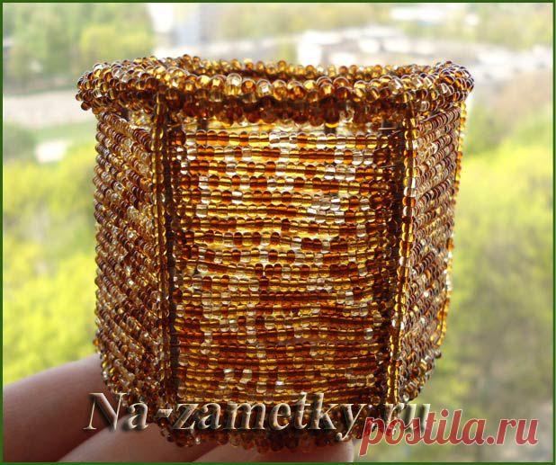 Подсвечник из бисера