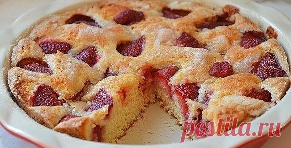 ПИРОГ: БЫСТРЕЕ НЕ БЫВАЕТ

Теперь готовлю пироги только так! Хочу поделиться пирогом, который ВСЕГДА получается на УРА!!! Его быстро и легко делать! И если к вам внезапно нагрянули гости - этот рецепт выручит обязательно! 
Чаще всего я делаю таким образом пирог с ягодами! И с клубникой отлично получается, и с вишней, и с малиной, и с крыжовником!!!

Ингредиенты и способ приготовления смотрите на нашем сайте http://magicchef.ru/recipes/80623/pirog-bystree-ne-byvaet.html?t=1015