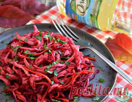 Салат овощной с курицей