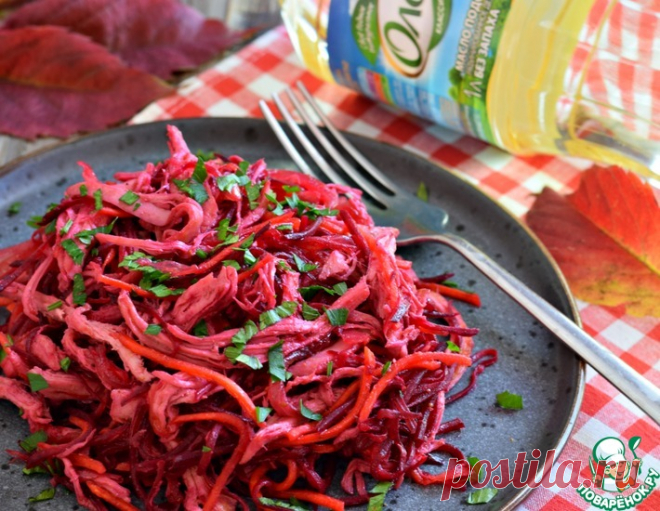 Салат овощной с курицей