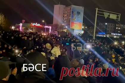 В Казахстане прошли задержания участников протестных акций. В Нур-Султане и Шымкенте прошли задержания участников протестных акций, выступавших против роста цен на сжиженный газ. Отмечается, что митингующие также требовали повышения зарплат, решения жилищного вопроса и ухода первого президента Казахстана Нурсултана Назарбаева из политики.