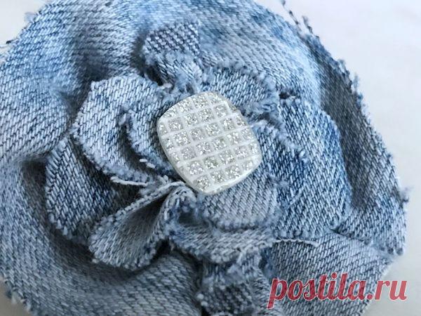 Как сделать симпатичный аксессуар для волос из остатков джинсы и одиночной пуговицы | Журнал Ярмарки Мастеров