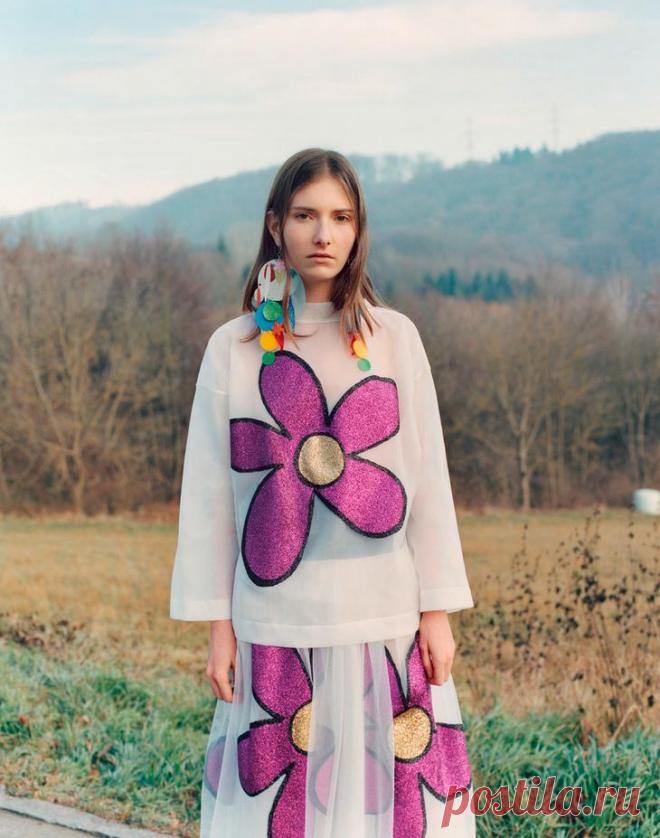 Тренд: сиреневый — хит сезона Если самое модное сочетание этого лета – розовый с оранжевым - уже успело наскучить, а душа все равно требует добавить яркости, пора расставить цветовые акценты в пользу оттенков сиреневого. Не самый ...