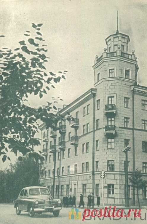 Пермь, Россия - Новый жилой дом на улице 25 Октября - 1956-й год - г3351 | GRADY.ru