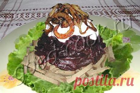 печеночный салат со свеклой, рецепт приготовления