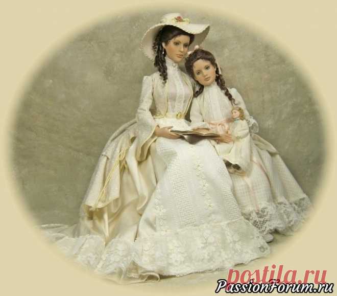 Куклы в исторических нарядах от Шэрил Кроуфорд (Charil Crawfard) | Разнообразные игрушки ручной работы Шэрил Кроуфорд (Charil Crawfard) создает свои куклы не из фарфора, а на основе обычных кукол Барби, Синди и других. Мастерица шьет им костюмы, сама изготавливает аксессуары и украшения. Позже куклы расходятся по аукционам и попадают в частные коллекции. Предлагаю вам убедиться, как с...