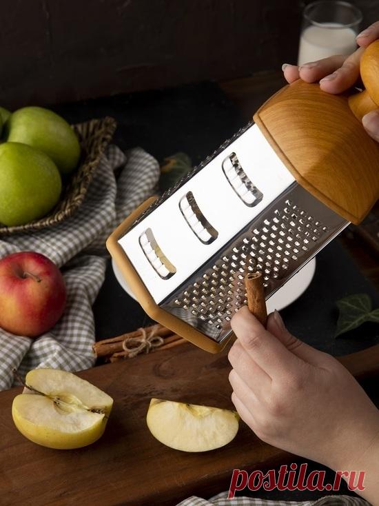 Кофе стал среднего рода Все меняется. В том числе и нормы русского языка. С 1 сентября согласно приказу Министерства образования можно будет употреблять слова совсем не так, как мы привыкли. Теперь то, что раньше считалось ошибкой, официально закреплено правилом.