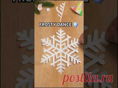 HOW TO CUT OUT A SNOWFLAKE FROSTY DANCE | CHRISTMAS DECORATION IDEAS INCL ART