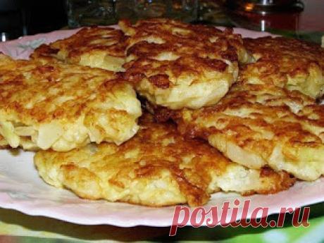 Лучшие кулинарные рецепты : Капустные оладушки на кефире
