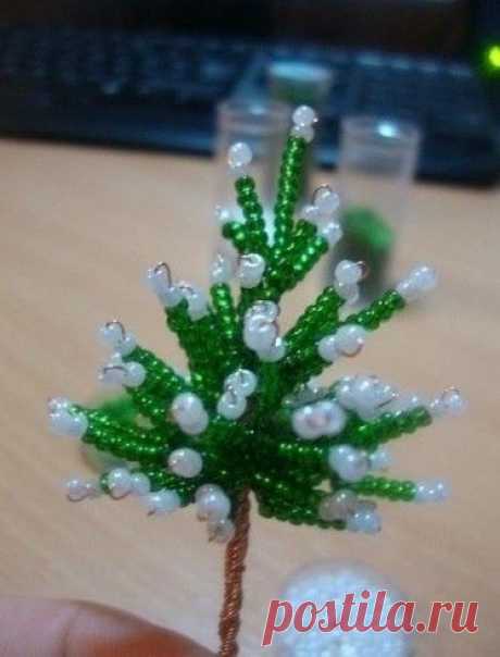 Мастер-класс по снежной елочке из бисера — DIYIdeas