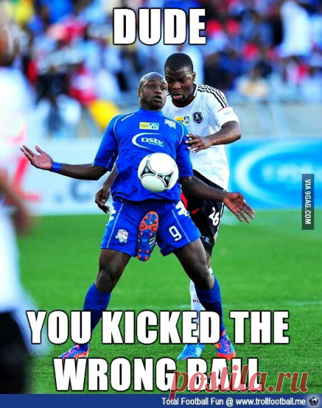 Чувак ты ударил не тот мяч

#funny #memes #boys #ball #gagbee