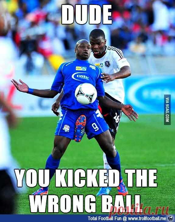 Чувак ты ударил не тот мяч

#funny #memes #boys #ball #gagbee