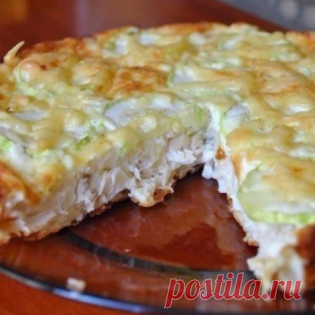 Лёгкий куриный пирог... Это очень вкусно и очень просто! Такое блюдо прекрасно украсит ваш стол на ужин