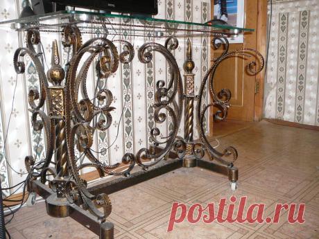 Кованая мебель производства компании "Артковка" в городе Оренбург | Художественная ковка изделий из металла - компания Артковка г. Оренбург ( мебель, ворота, заборы, люстры, теплицы, фонари )