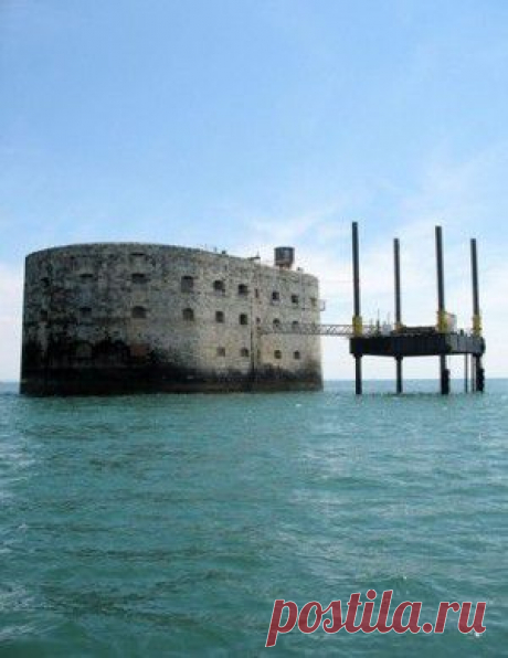 История Форта Байяр: 200 лет попыток строительства