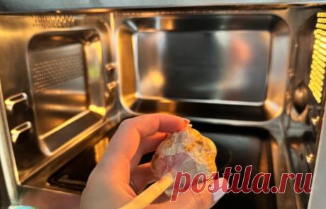 Странные бытовые хитрости Кухонные заботы всегда требуют нашего внимания. Именно там мы готовим, убираем и проводим большое количество времени. Но если вы устали проводить по полдня на кухне, то стоит изменить подход к этому...