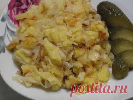 Жареная на сковороде картошка с квашеной капустой и чесночком. Пошаговый рецепт с фото. | STASNET | Яндекс Дзен
